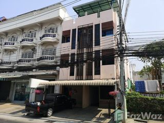 For sale 3 bedrooms townhouse in Mueang Nakhon Ratchasima, Nakhon Ratchasima