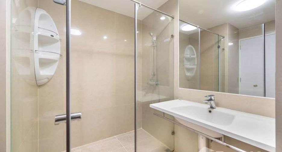 For sale 1 bed condo in Sathon, Bangkok