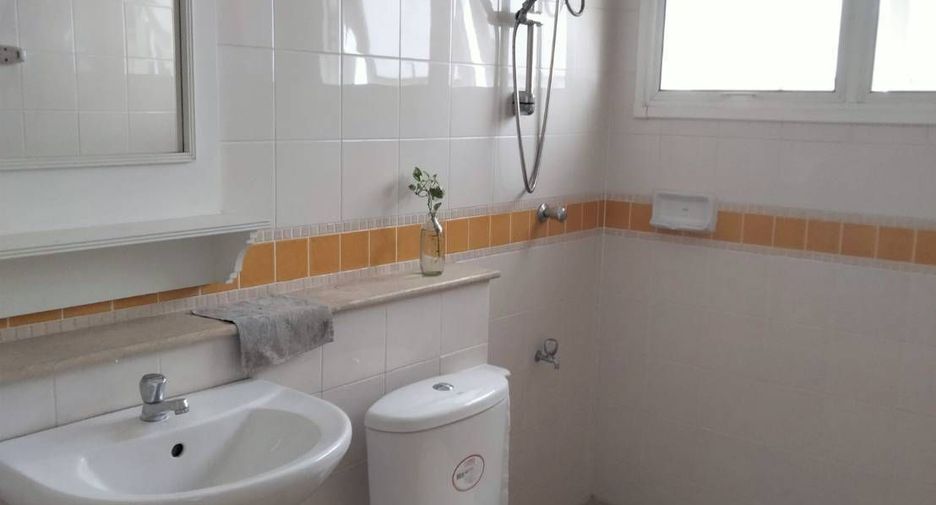 Haus zum Kauf mit 4 Zimmer in Bueng Kum, Bangkok