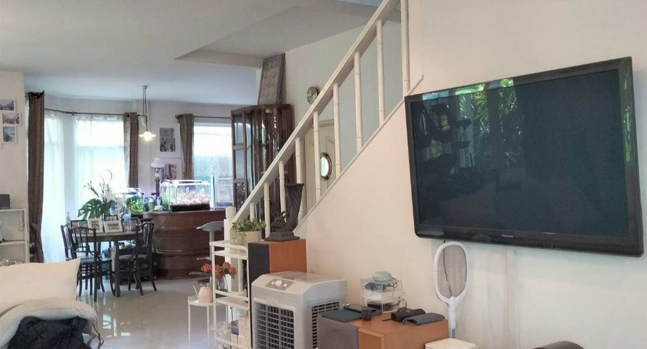 Haus zum Kauf mit 4 Zimmer in Bueng Kum, Bangkok