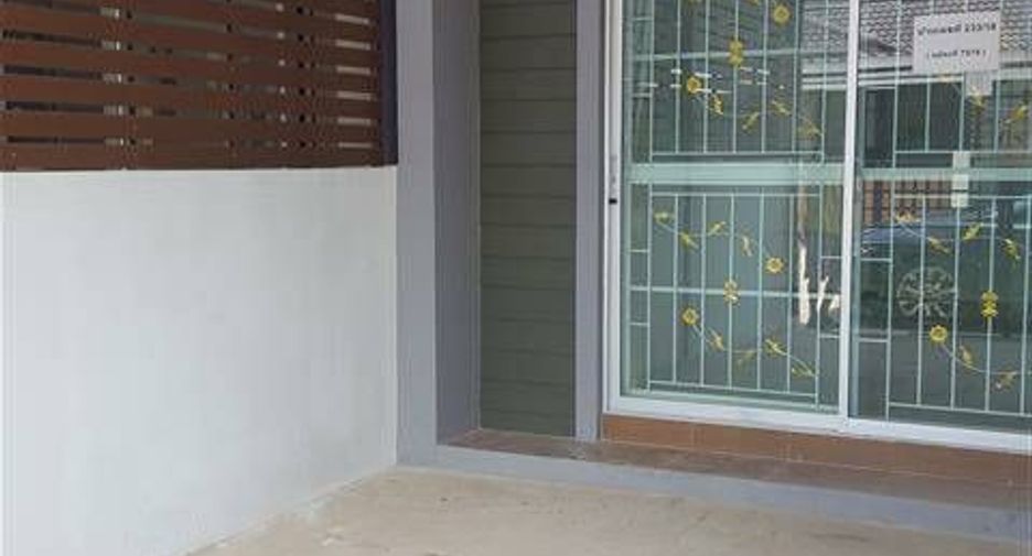 For rent 2 bedrooms townhouse in Si Maha Phot, Prachin Buri