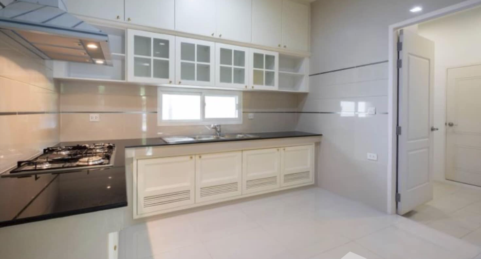 Haus zum Kauf und zur Miete mit 4 Zimmer in Bang Phli, Samut Prakan