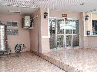 出售 3 卧室 联排别墅 在 Khlong Sam Wa, 曼谷