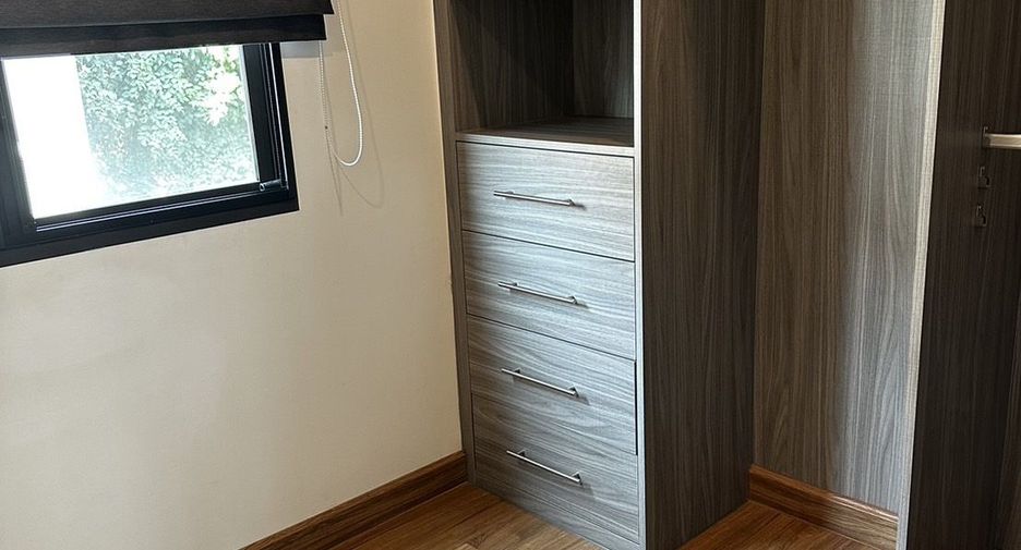 For sale 2 bedrooms townhouse in Bang Phli, Samut Prakan
