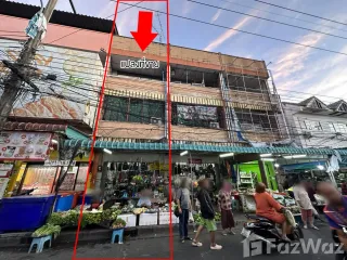 Casa adosada en venta de 3 habitaciones en Mueang Sisaket, Sisaket