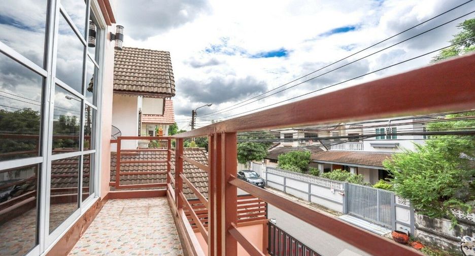 For sale 3 bedrooms house in Khan Na Yao, Bangkok