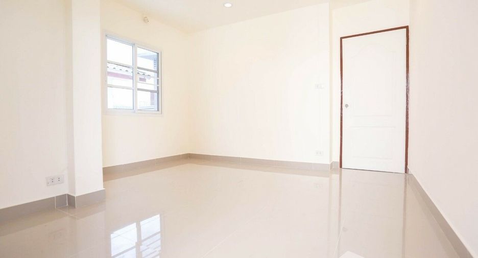 For sale 3 bedrooms house in Khan Na Yao, Bangkok