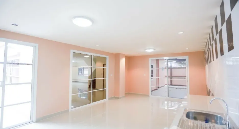 For sale 3 bedrooms house in Khan Na Yao, Bangkok