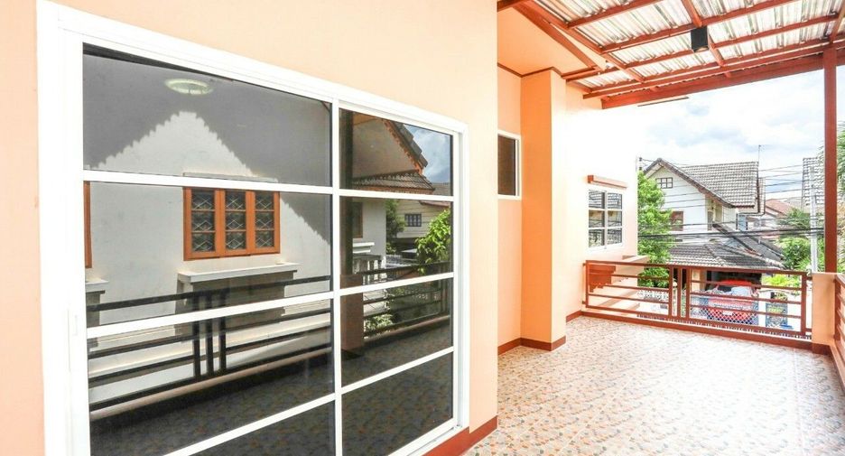 For sale 3 bedrooms house in Khan Na Yao, Bangkok