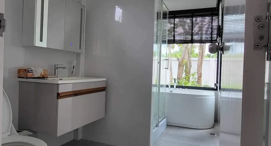 For sale 4 bedrooms house in Thalang, Phuket