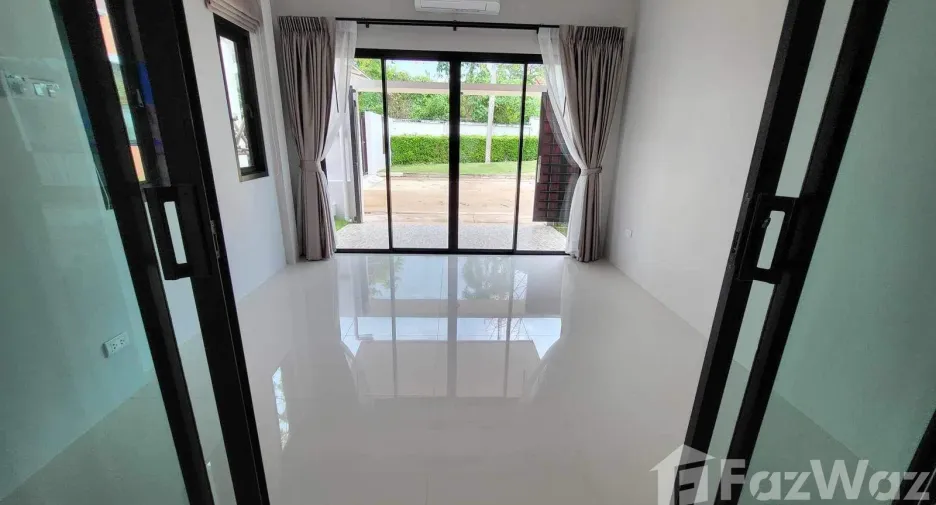 For sale 4 bedrooms house in Thalang, Phuket