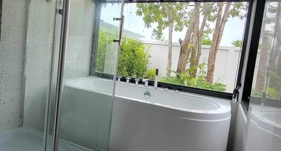 For sale 4 bedrooms house in Thalang, Phuket
