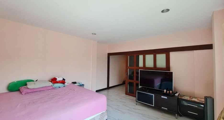 Casa en venta de 4 habitaciones en Chatuchak, Bangkok