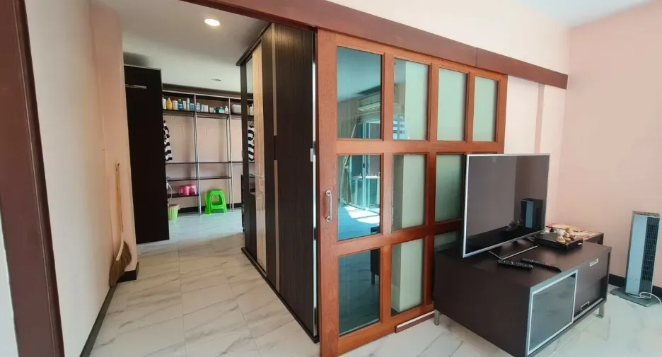 Casa en venta de 4 habitaciones en Chatuchak, Bangkok