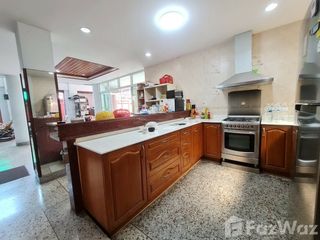 Casa en venta de 4 habitaciones en Chatuchak, Bangkok