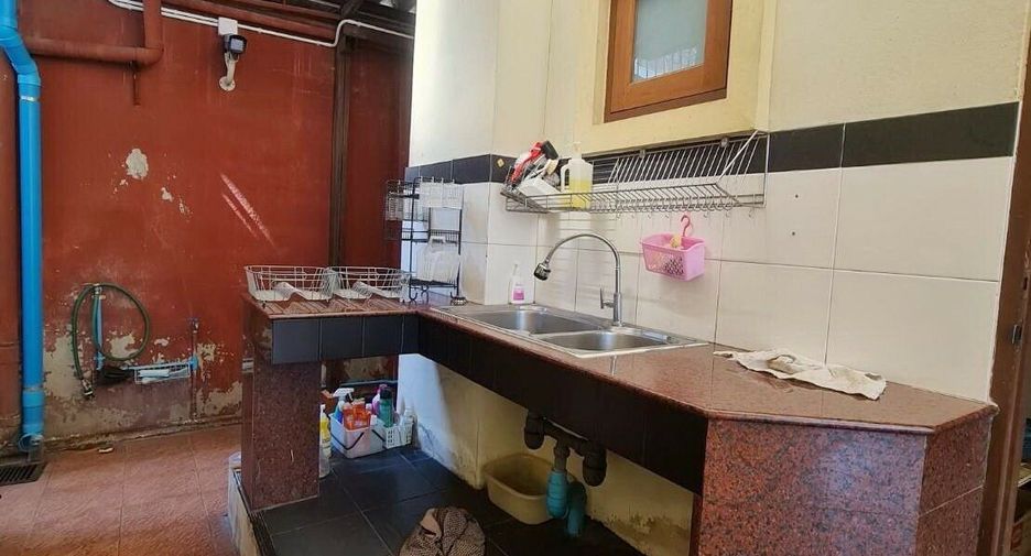 Casa en venta de 4 habitaciones en Chatuchak, Bangkok