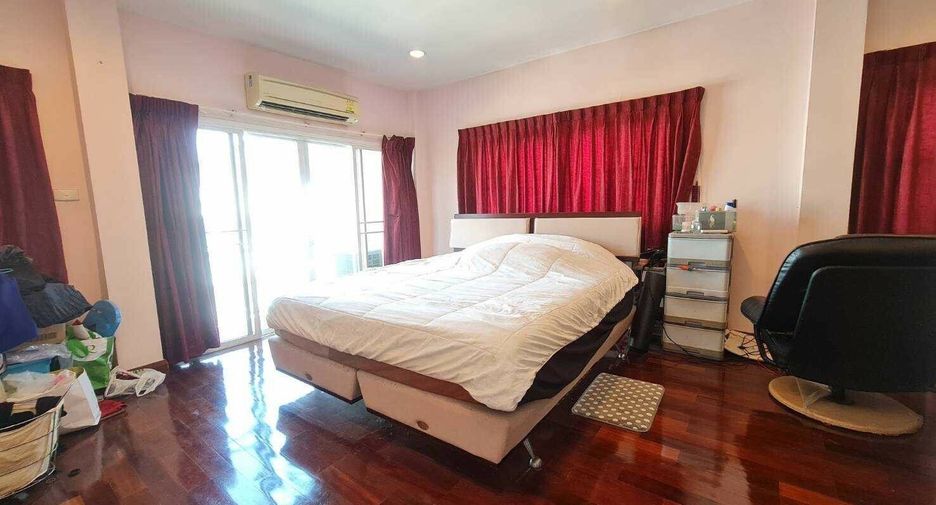 Casa en venta de 4 habitaciones en Chatuchak, Bangkok