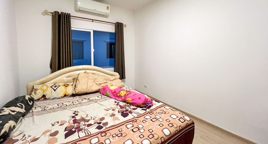 For sale 3 bedrooms townhouse in Nong Khaem, Bangkok