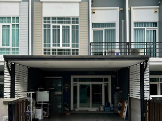 For sale 3 bedrooms townhouse in Nong Khaem, Bangkok