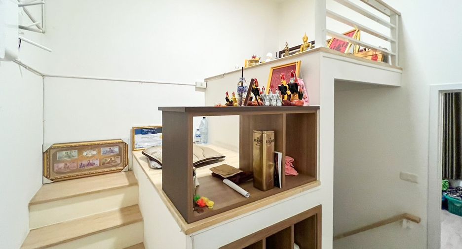 For sale 3 bedrooms townhouse in Nong Khaem, Bangkok