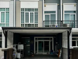 For sale 3 bedrooms townhouse in Nong Khaem, Bangkok