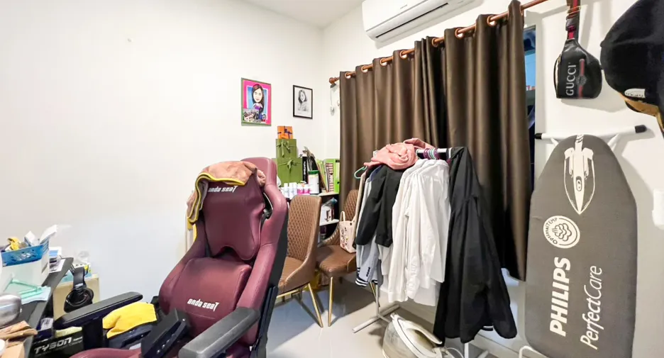 For sale 3 bedrooms townhouse in Nong Khaem, Bangkok