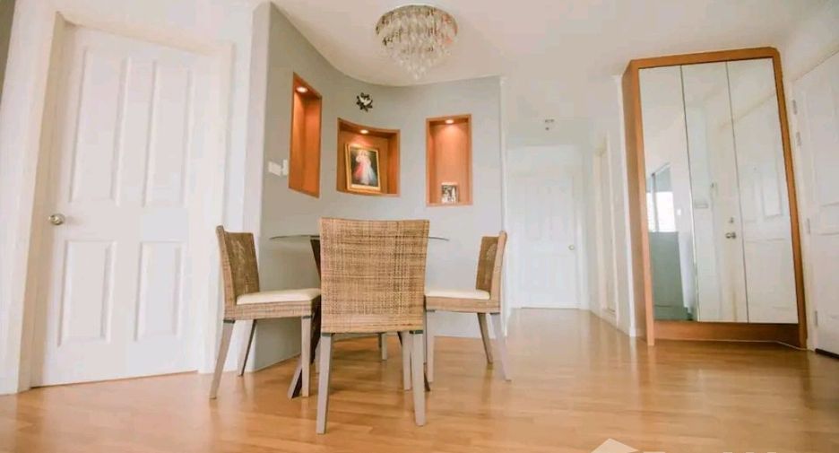For sale and for rent 3 bedrooms condo in Yan Nawa, Bangkok
