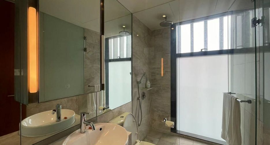 For sale 2 bedrooms condo in Sathon, Bangkok