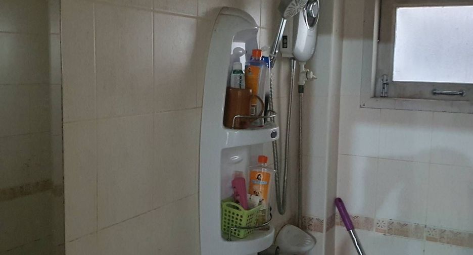 For sale 5 bedrooms house in Lat Krabang, Bangkok