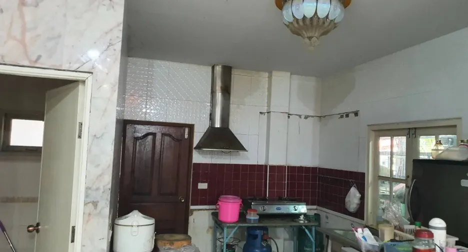 For sale 5 bedrooms house in Lat Krabang, Bangkok
