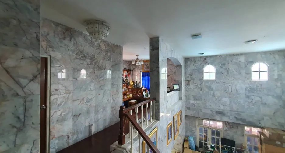 For sale 5 bedrooms house in Lat Krabang, Bangkok