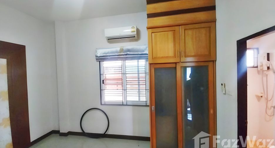 For sale 2 ベッドルーム house in Mueang Rayong, Rayong