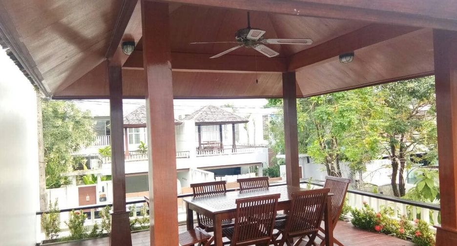 Villa en alquiler de 3 habitaciones en Mueang Phuket, Phuket
