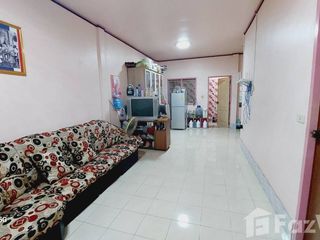 For sale 2 bedrooms townhouse in Pluak Daeng, Rayong