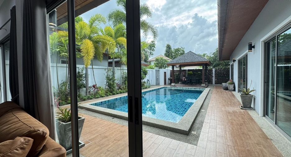 À louer 3 chambres villa à Mueang Phuket, Phuket