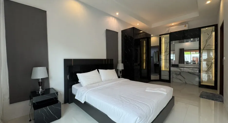 À louer 3 chambres villa à Mueang Phuket, Phuket