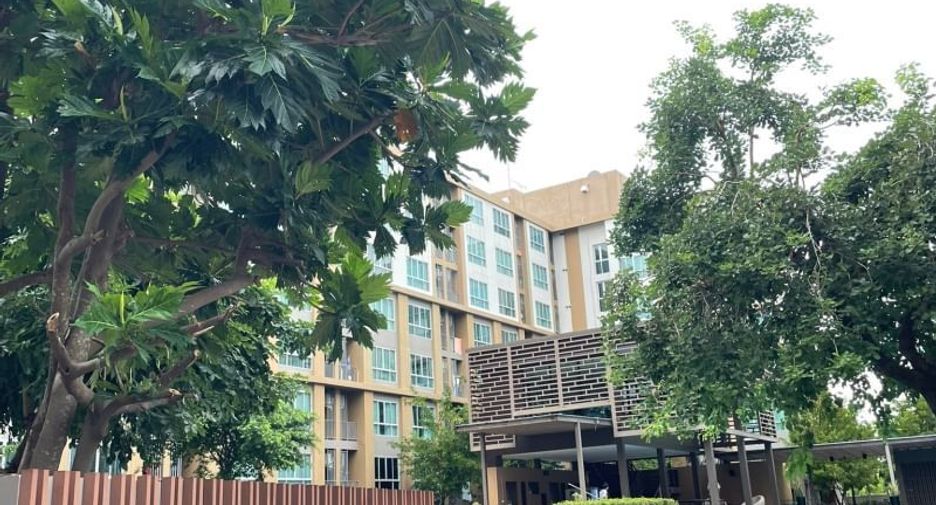 For sale 1 bed condo in Mueang Rayong, Rayong