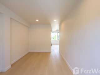 À vendre et à louer 3 chambres maison de ville à Mueang Samut Prakan, Samut Prakan