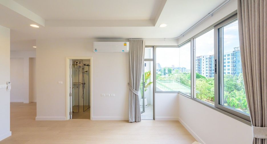 For sale and for rent 3 bedrooms townhouse in Mueang Samut Prakan, Samut Prakan