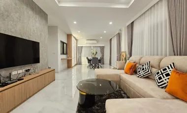 Haus zur Miete mit 4 Zimmer in Mueang Phuket, Phuket