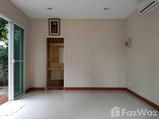 Casa en venta de 3 habitaciones en Sai Mai, Bangkok