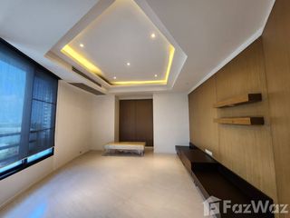 Condo en venta de 2 habitaciones en Yan Nawa, Bangkok