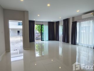 出售 和 出租 4 卧室 独立屋 在 Mueang Pathum Thani, Pathum Thani