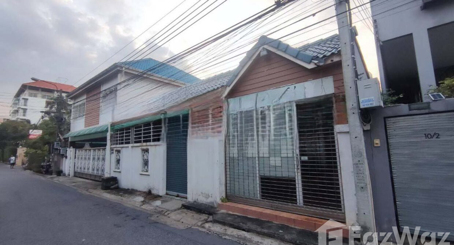 Haus zum Kauf mit 4 Zimmer in Phaya Thai, Bangkok