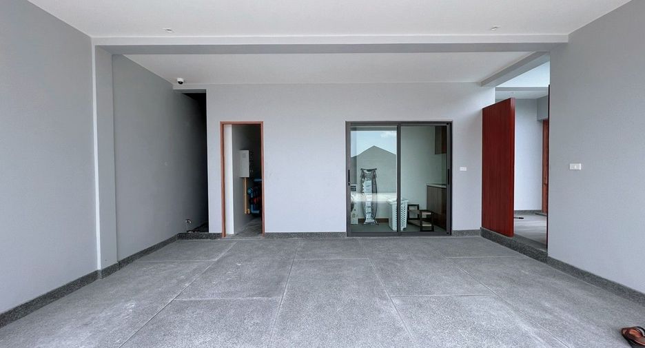 For rent 3 bedrooms villa in Thalang, Phuket