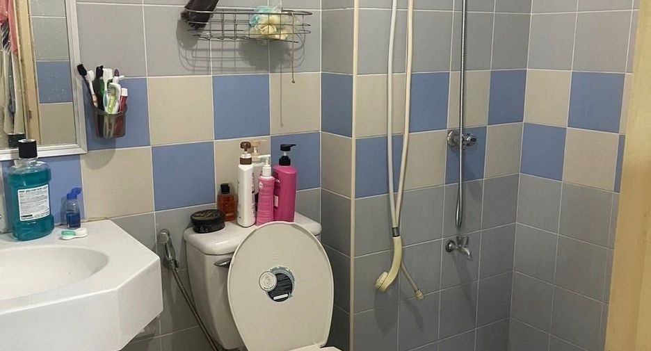For sale studio condo in Suan Luang, Bangkok