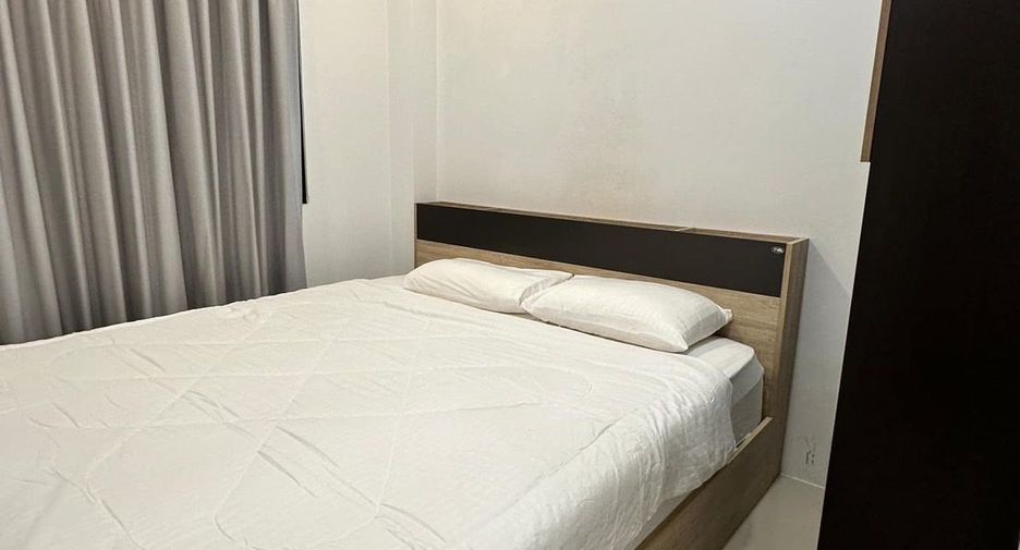 For rent 4 bedrooms house in Mueang Phuket, Phuket