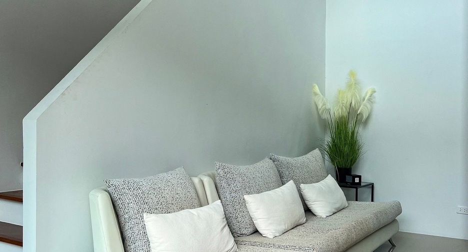For rent 4 bedrooms house in Mueang Phuket, Phuket