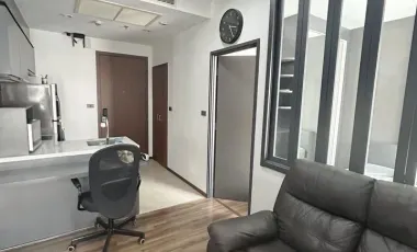 For sale 1 bed condo in Khlong Toei, Bangkok