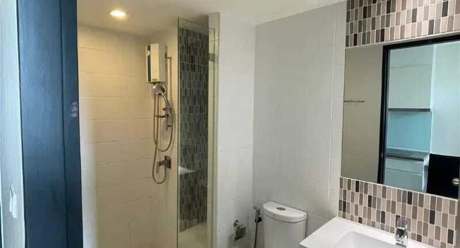 For sale 1 bed condo in Bang Na, Bangkok